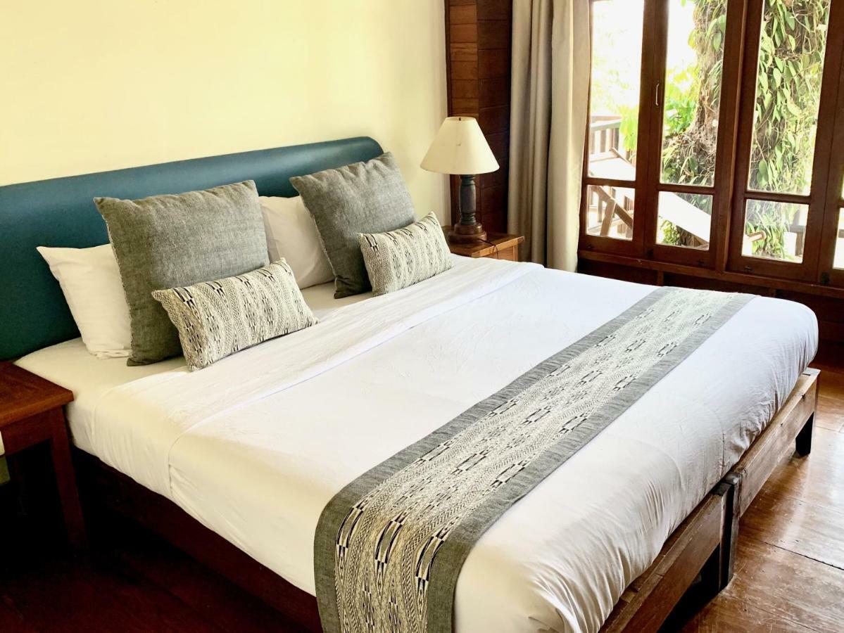 Riverhouse-The Teak House Mae Sariang Ngoại thất bức ảnh